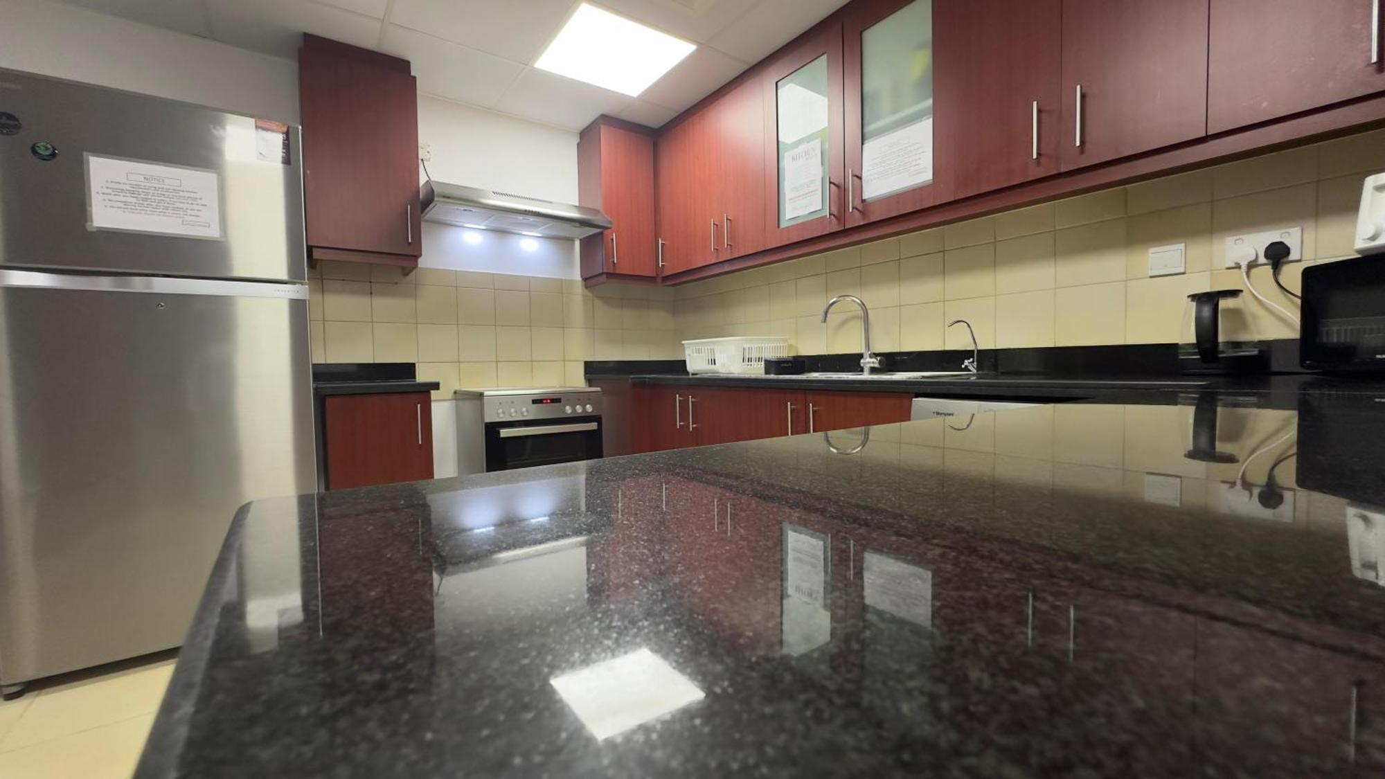 Sanciel Holiday Home Jbr Dubai Bagian luar foto